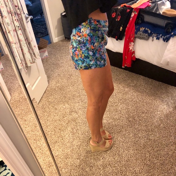 Multicolored dress shorts - Picture 3 of 7